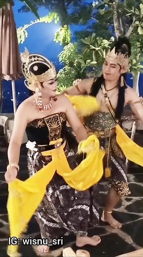TARI KARONSIH Jawa Tengah / Javanese Indonesian Dance #shorts #fyp