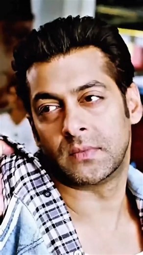 Ibsha Warrior | Martial Fitness on Instagram: "DAY 26 / 30: COLLAR GRAB DEFENSE (Don't Panic, React) 🛡️🔥 Darna nahi hai, bas react karna hai! 💯 Aaj Day 26 par hum master kar rahe hain 'Collar Grab Defense'. Street fight ya kisi bhi confrontation mein agar koi aapka collar pakad le, toh ye 3 steps aapko turant control dilayenge. The Escape Strategy: 1️⃣ Wrist Control: hand straight kro. 2️⃣ The Break: ek circle ⭕ banao aur grab kro. 3️⃣ The Counter: fir niche gira do 🥊. Self-defense ka asli m