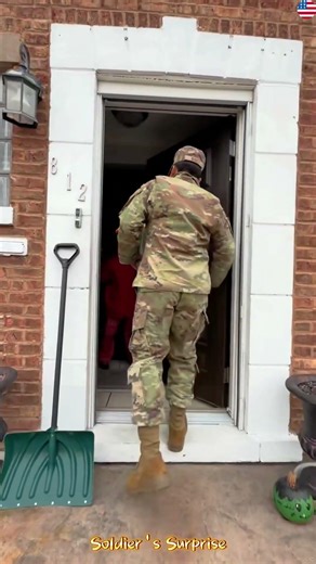 Soldiers coming home and surprise their family ❤️#military #viral #feelings #love #soldier