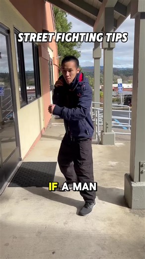 The best way to defend yourself in the streets is to be prepared. Here are some key identifiers to know what you’re up against to increase your chances of survival #martialarts #muaythai #jiujitsu #mma #fighting