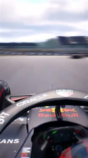 SAINZ once again proving he's VERSTAPPEN team-mate material! F1 Manager 24 | Silverstone | #shorts