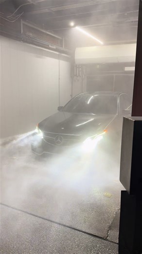 Exploring the W212 E63: Features and Performance