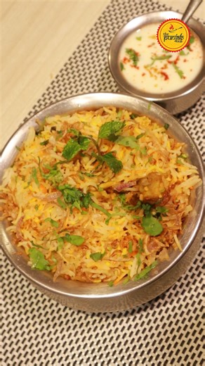 Tag that one friend who owes you a biryani treat! 😍🍛 Because Chicken Biryani is love and love should be shared (especially when it's this good). Tender chicken, fragrant rice, and spices that hit different with every spoonful at The Punjab Club. 🔥 So go ahead, tag your biryani buddy and make them pay up… in the most delicious way possible! 😋💛 📍 Greater Noida West: Block A-302, 3rd Floor, Town Central Mall, Near Ek Murti Chowk 📍 Noida: Unit No - 2, Ground Floor, Tower B, Advant Navis Busin