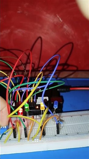 control leds (on/off) using dip switch #arduino #arduinoproject #shorts #reels #electronics