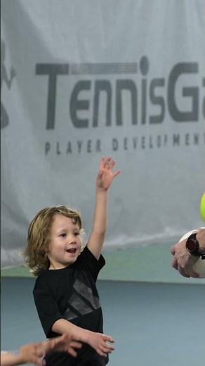Hand-eye coordination in Kids Ballschool