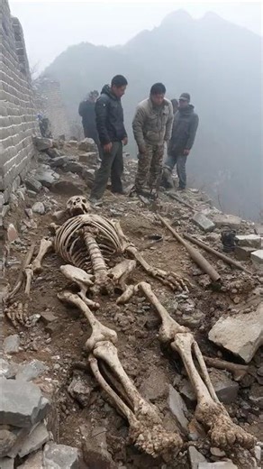 Giant Skeletons Discovered Beneath Great Wall of China
