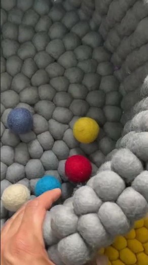 Handmade Felt Wool Cat Cave Round Pet House, Cozy Pet Bed,
