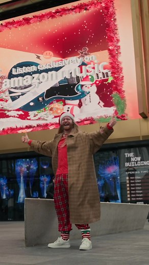 Giant 3D Christmas Billboard in Newbury Park