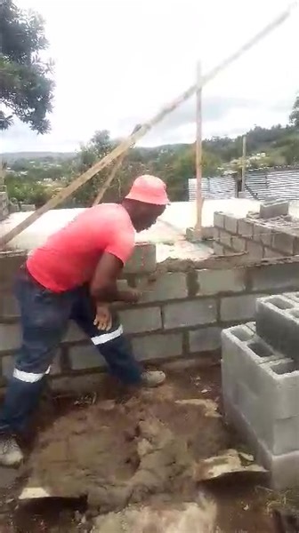 4room labour R35,000 foundation too fithing windows and doors | Umakhi wezindlu