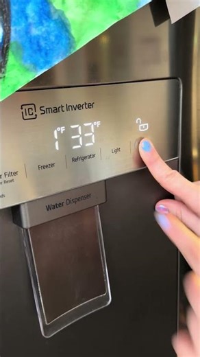 How to lock or lock unlock the water dispenser on the LG fridge