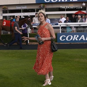 🧐 How do you pick a winner at the races? Racing Post's Maddy Playle has some top tips for picking a horse from the parade ring. Let us know what you look for most in a racehorse 👇 | The Jockey Club