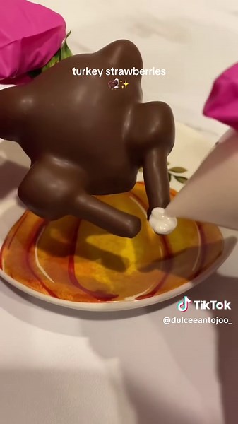 Delicious Turkey Strawberries for Thanksgiving