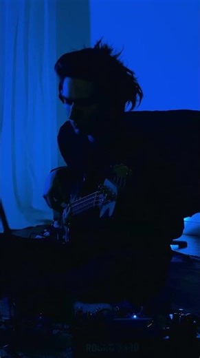 Que de la basse et des pédales 🤍 #bass #effect #musician