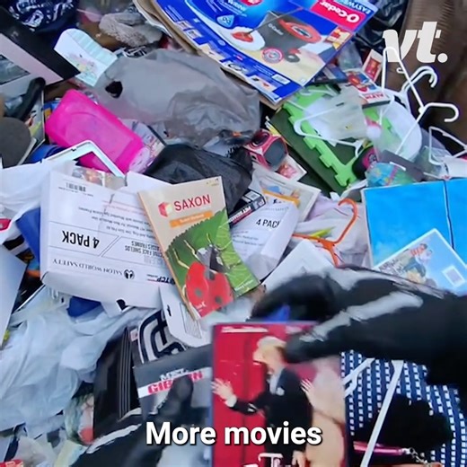 The things you can find in a dumpster is shocking! 😳 | VT