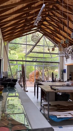 Robert Slingsby Art | Studio with a view | Instagram