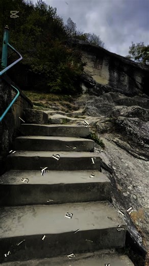 Chiliile rupestre de la Mănăstirea Turnu (Călimănești-Căciulata), CNIPTVâlcea | Centrul Național de Informare și Promovare Turistică Vâlcea