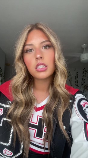 Devious Chin (@devious.chin)’s videos with I'm a Dog - Sister Tana1653