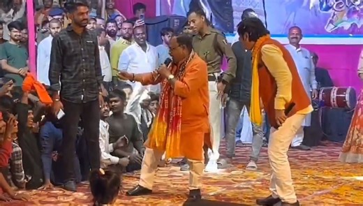 'Daily Chumma Lete Hain...': JDU MLA Gopal Mandal Caught On Camera Placing ₹500 Note On Dancer, Singing & Dancing to Vulgar Song