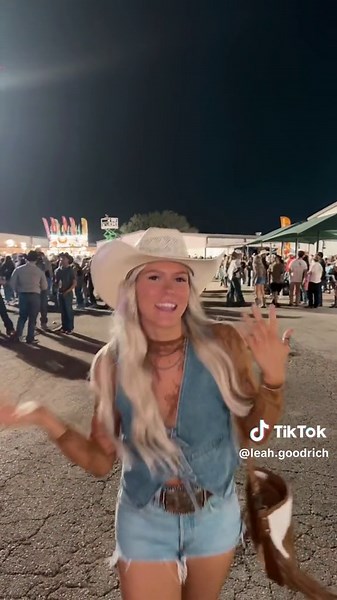 Zach Bryan Concert Performance with Leah Goodrich