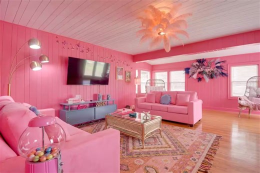 This South Carolina Airbnb Is Like Stepping onto the Set of Barbie