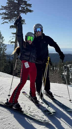 Lesson learned, be humble when skiing!! ⛷️ close call 😥 Beautiful here in Montana tho! #MandyRose #SabbyPiscitelli #Ski #Skiing #Montana #Lifestyle #travel #snow #trip