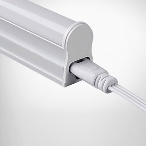 [Hot Item] 2FT 4FT Lighting LED Tubes Housing Fluorescent Fixture 18W Integrated T5 T8 LED Tube, LED Tube Light, Linear Light