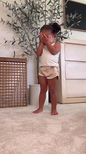 Wish potty training was easier? Give them a choice! 7/10 toddlers choose Easy Ups*