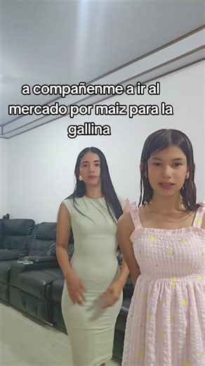 Acompáñanos al mercado a buscar maíz para la gallina