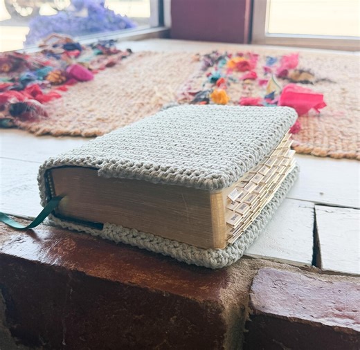 Light Green Custom Crochet Bible Cover With Pen Pouch - Handmade Christian Gift - Etsy