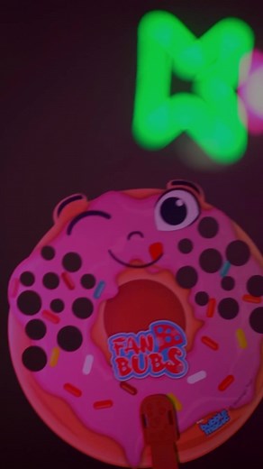 Let's get bubbly together! With Winmagic toys Bubble Magic Fan Bubs....Dip, wave, play! Dip, wave and play with bubbles just got a lot more fun! Bubble Magic Fan Bubs includes 100 ml super long-lasting Bubble Solution and a convenient Dipping Tray. Just dip into the bubble solution and wave and play with bubbles all around.The easy-to-use dipping tray and bubble solution are mess-free, so you don't need to worry about any cleaning up afterward.#WinMagicToys #summerfun #bubble #bubblemagic #bubbl