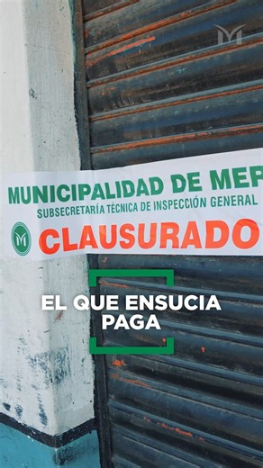 Ensuciar ahora tiene consecuencias 🚯 ℹ️ Vecinos comprometidos con un Merlo más limpio y seguro nos enviaron un video en el que se observa un vehículo perteneciente a un comercio arrojando basura en un espacio público. 👉 Ante esta situación, se tomaron medidas inmediatas: clausura del comercio y secuestro del vehículo utilizado para tirar residuos en plena vía pública. 🔸 Este comerciante deberá pagar una multa millonaria por contaminar el ambiente. ▶️ En Merlo, ensuciar tiene consecuencias. El