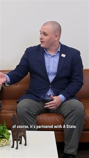 Dreaming of studying medicine in the USA? Thanks to our partnership with New York Institute of Technology (NYIT), you can start your journey at A-State Querétaro and pursue your medical degree in New York. 🩺📚 📺 Watch now: https://www.youtube.com/watch?v=y7lSqXJGEwg #AState #RedWolves #StartHere #NYIT #NYITCOM #USA #Medicine | Arkansas State University Querétaro