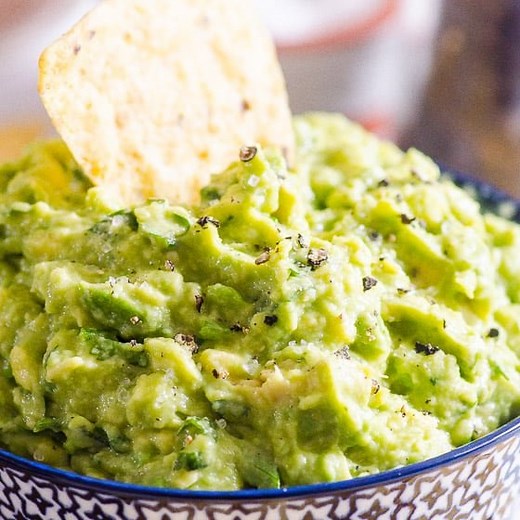 Easy Guacamole Recipe - iFoodReal.com