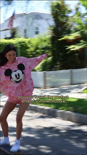 she was a sk8r girl 🛹🤙 #disneystyle #mickeymouse #disneymerch #disneyfinds #desigual #summerstyle @desigual