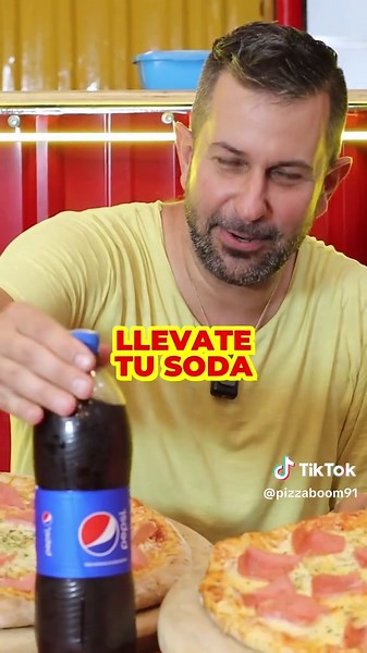 Promoción explosiva en Pizza Boom: ¡Dos Jamonator familiares por solo 50 bolivianos cada uno!