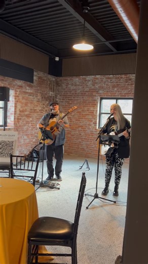 Shelley Duff with Craig Arlet sounding great today as usual at Nashville Night , later on Jake Rubensteinwill rock the rooftop and The Low Kings will work their magic on the 5th floor. Me I’m still on the road heading to another joint tonight. It’s Tonya's Tavern at 7 #barfly | Brad Wagner