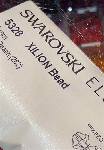 While this iconic crystal house no longer produces beads for independent makers, we’ve spent decades building one of the largest #swarovski collections in the southwest! It's more than just sparkle- it's precision-cut glass engineered to behave beautifully in finished work. Consistent facets, reliable color, clean holes, and a finish that catches light without overpowering a design. Swarovski crystals earned their reputation because they perform the same way every time, whether they're anchoring