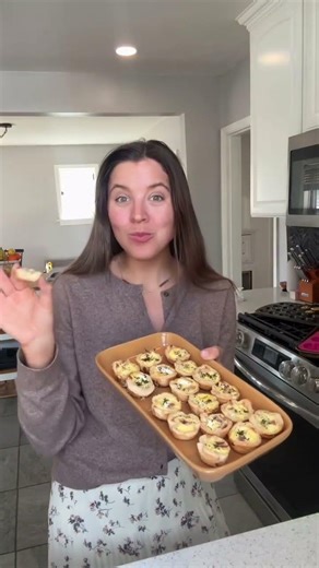 Mini Quiche — the perfect easy Mother’s Day recipe! 💐🥧 #mothersday #brunchideas #easyrecipes
