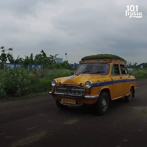 103K views · 542 reactions | Look, there’s a lawn on top of this cab! | 101 India | Facebook