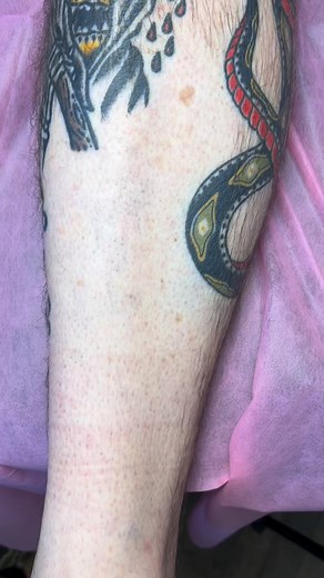 🌹💀WHERES YOUR HEAD AT💀🌹 done at the one and only @holdtruetattoo #rose #skull #morph #tattoos #freehandtattoos #tattooshop #2001 #vibes #kingpintattoosupply #bluetubes #tight9 | Jeff Davis