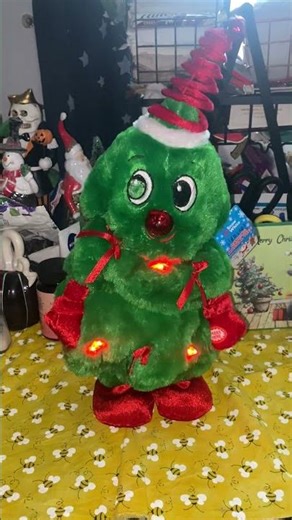 Christmas Tree Sings Jingle Bells Rock