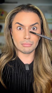 1M views · 10K reactions | Contornando o nariz com LÁPIS DE SOBRANCELHA???  . #makeup #maquiagem #review | Andy Rodrigues | Facebook