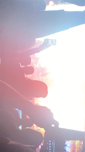 Beartooth never disappoints!! Live performance is incredible!! #beartooth #beartoothband #knittingfactory