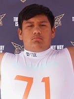 Anthony Rosas, UNLV Rebels, Offensive Tackle