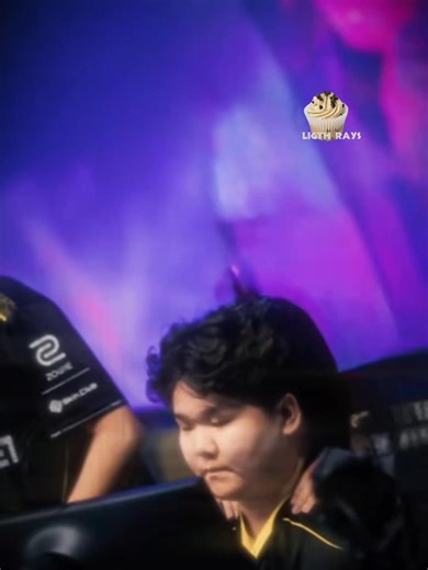 ~🧸 Senzu bench😔 | light rays