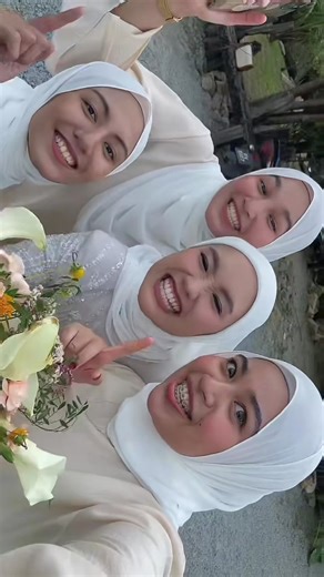 with my bridesmaids before and after the wedding. thank you @starry✨ for forcing us do this tiktok 🙂‍↕️💖 #weddings #weddingtiktok #weddingvibes #bridesmaids #hennanight