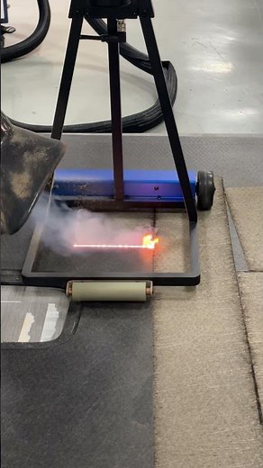 SFX laser self propelled device cleans the oil film on the plastic surface layer #laser #diy