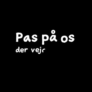 Hej dig bag rattet 👋 Måske kom du fem minutter for sent ud ad døren, måske nyder du bare farten, Men husk lige os på vejen. Pas på os der vejarbejder 👷‍♀️👷‍♂️ | Vejdirektoratet