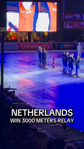 SkateNL on Instagram: "Nederlandse vrouwen winnen de 3000 meter relay tijdens de Odido World Tour Shorttrack in Dordrecht. #schaatsen #shorttrack #onehanddown #isuworldtour #odido #relay #champions #fyp #netherlands #skatenl #skatenlmagazine"