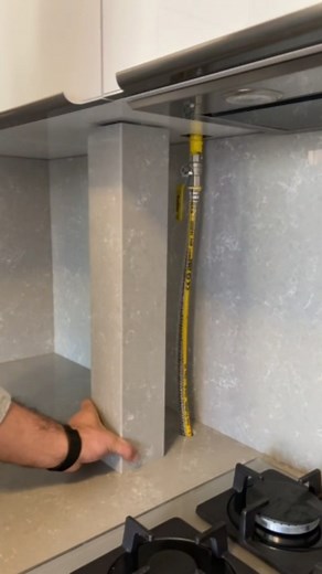 Human Culture on Instagram: "What's your opinion for this ... best way to hide your IGL pipe.. which look ugly in your kitchen... for new modular kitchen we can hide pipe behind the base box.. #Humanculture1008 #interiordesign #interiordesigner #modularkitchen #kitchendesign #instagram #reelsinstagram #explorepage #reels Video credit @karaca_dizayn"